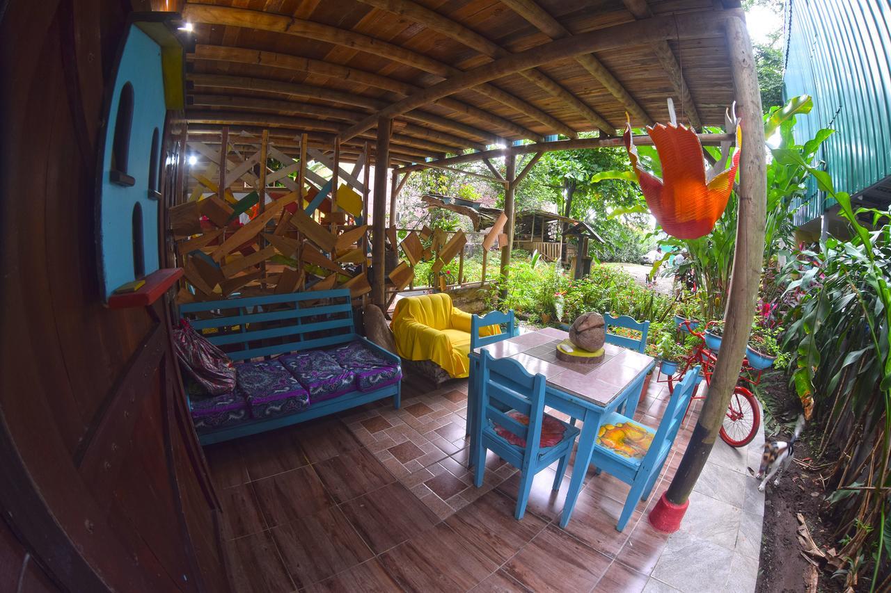 Wood House Hostel La Fortuna Ngoại thất bức ảnh