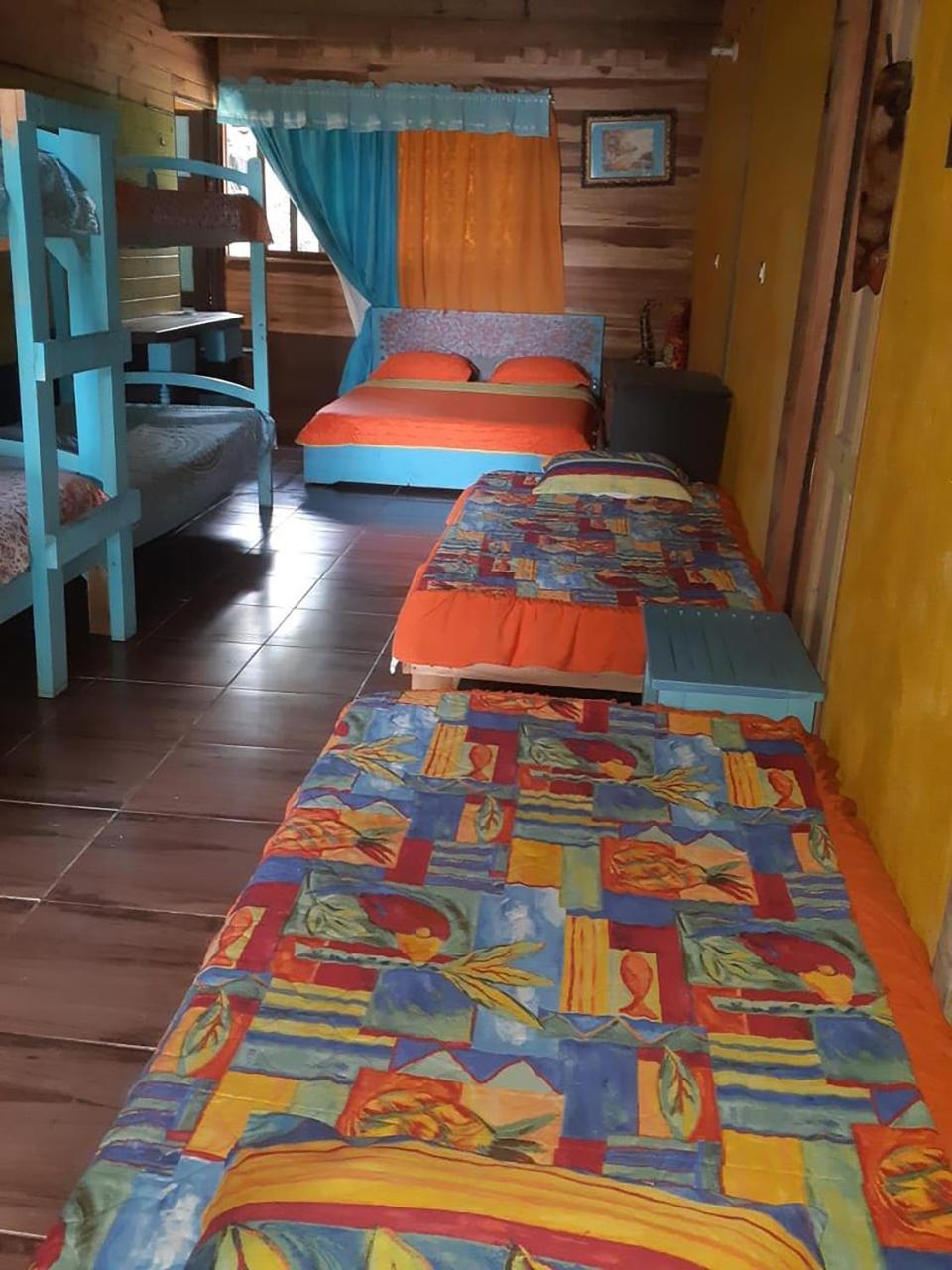Wood House Hostel La Fortuna Ngoại thất bức ảnh